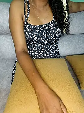 Tamilpallavi online show from October 16, 2025, 7:00 pm