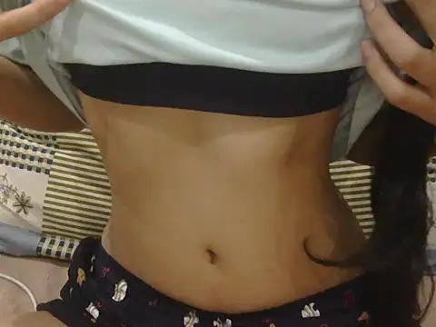 Snapshot of Tanvi_Angel chatting on July 6, 2026, 2:24 pm Tanvi Angel online show from July 6, 2026, 2:24 pm