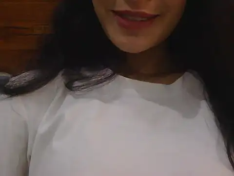 Snapshot of Tanvi_Angel chatting on July 9, 2026, 10:26 am Tanvi Angel online show from July 9, 2026, 10:26 am