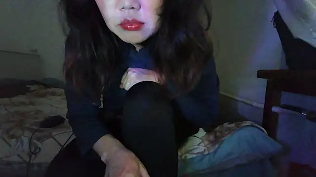 Snapshot of sakuradelreina chatting on December 17, 2025, 4:17 am sakuradelreina online show from December 17, 2025, 4:17 am