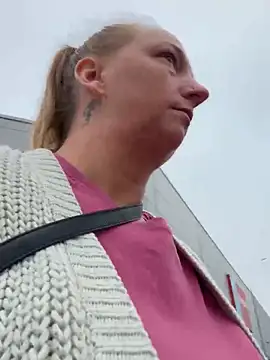 JustYourNormalCouple online show from October 17, 2025, 9:34 am