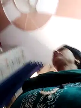 Soniya Roy online show from November 24, 2025, 7:08 am