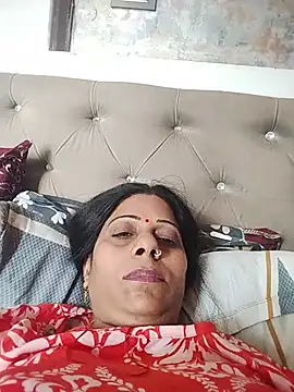 Snapshot of Soniya_Roy chatting on July 2, 2026, 5:35 am Soniya Roy online show from July 2, 2026, 5:35 am