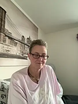 Curvy-Jinx online show from January 7, 2026, 8:30 am