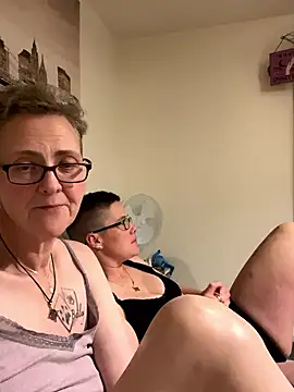 Curvy-Jinx online show from January 15, 2026, 8:45 pm