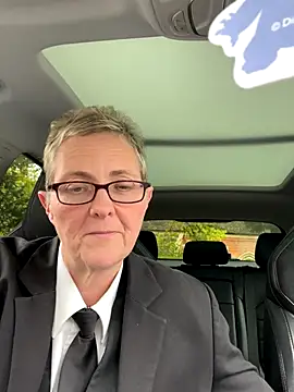 Curvy-Jinx online show from October 27, 2025, 1:23 pm