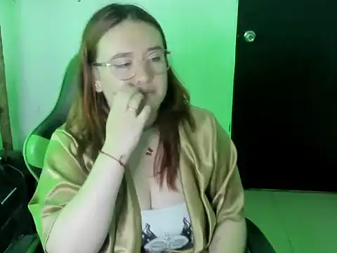 Snapshot of AliaMiller_ chatting on March 1, 2026, 4:23 am AliaMiller online show from March 1, 2026, 4:23 am