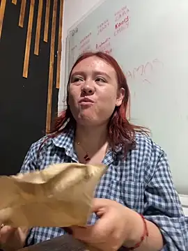 AliaMiller  online show from December 19, 2025, 1:24 pm