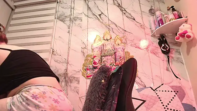 Snapshot of rachelroberts chatting on December 21, 2025, 9:22 am rachelroberts online show from December 21, 2025, 9:22 am