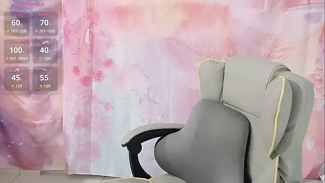 Crush-7ii online show from October 20, 2025, 12:13 am