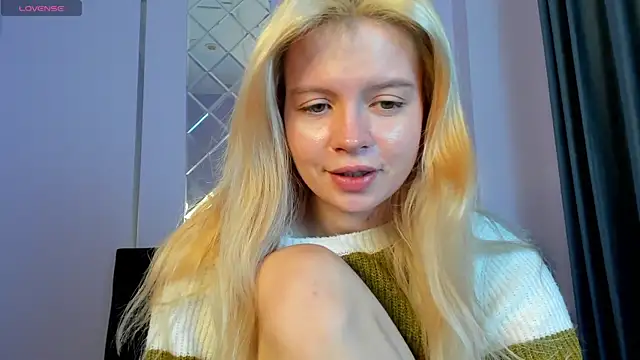 AlisaGoldie online show from September 22, 2025, 11:16 am