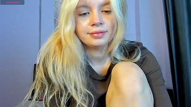 AlisaGoldie online show from September 26, 2025, 8:21 am