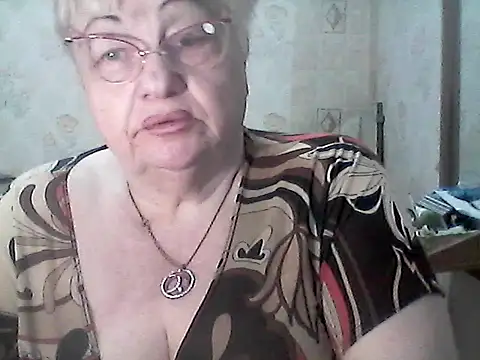 NatalieNorth online show from April 10, 2026, 9:44 pm