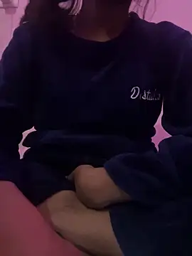 sakshi5533 online show from December 18, 2025, 5:17 pm