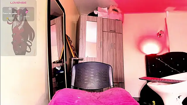 Snapshot of Rossedewitt_ chatting on February 10, 2026, 6:51 pm Rossedewitt online show from February 10, 2026, 6:51 pm