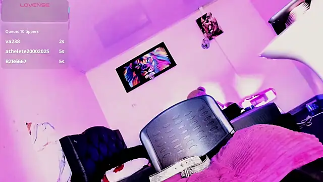 Rossedewitt  online show from April 15, 2026, 6:52 am