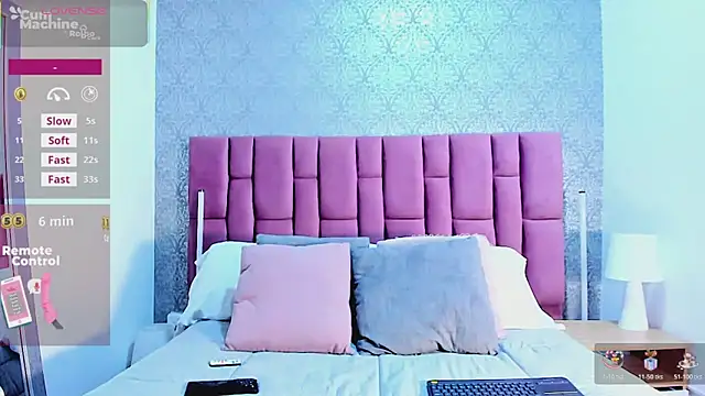 MartinaRizzi online show from November 12, 2025, 4:27 am