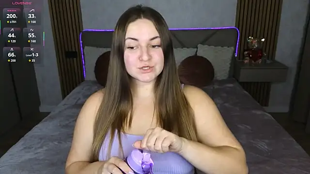 Mysti Kate online show from October 27, 2025, 9:05 pm