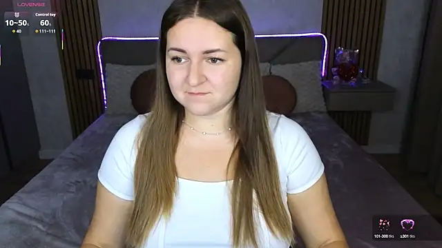 Mysti Kate online show from October 7, 2025, 7:04 pm