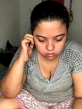 Snapshot of luisahot_9727 chatting on November 20, 2025, 12:50 pm luisahot 9727 online show from November 20, 2025, 12:50 pm