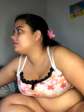 Snapshot of luisahot_9727 chatting on October 25, 2025, 7:40 am luisahot 9727 online show from October 25, 2025, 7:40 am