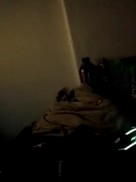 Snapshot of luisahot_9727 chatting on October 20, 2025, 4:36 am luisahot 9727 online show from October 20, 2025, 4:36 am