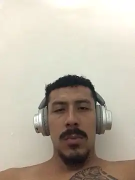 Owenferrara online show from October 10, 2025, 5:41 am