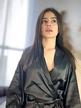 Sofi Leal online show from November 7, 2025, 11:48 am