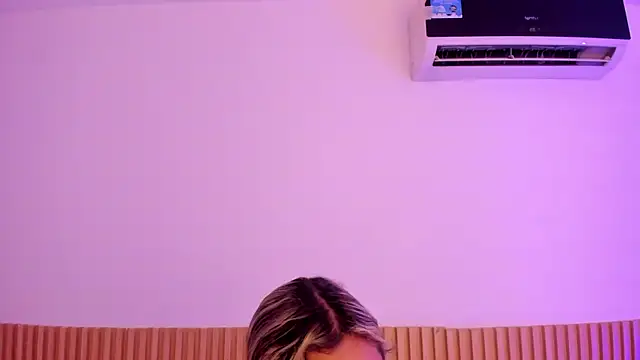 OliviaSweett online show from February 23, 2026, 6:52 pm