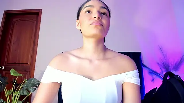 LunaAspen  online show from March 30, 2026, 6:09 pm