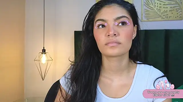 LunaAspen  online show from April 2, 2026, 5:52 pm