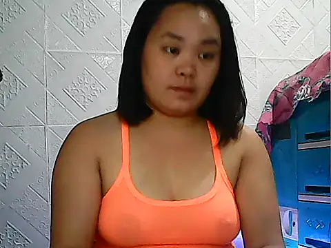 CreamyPussy4uxx online show from March 23, 2026, 1:33 pm