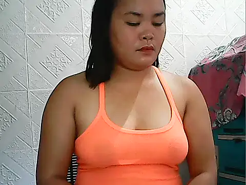 Snapshot of CreamyPussy4uxx chatting on May 16, 2026, 1:04 am CreamyPussy4uxx online show from May 16, 2026, 1:04 am