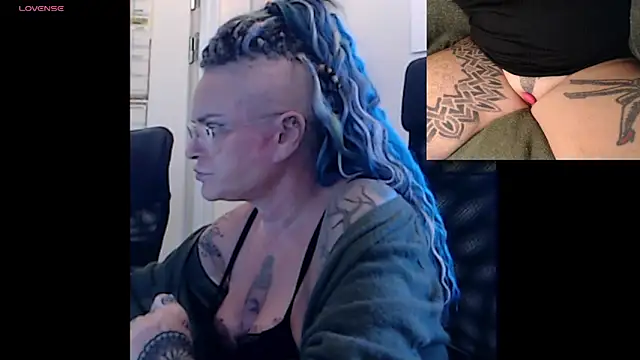 DarkDomina online show from February 3, 2026, 1:05 pm