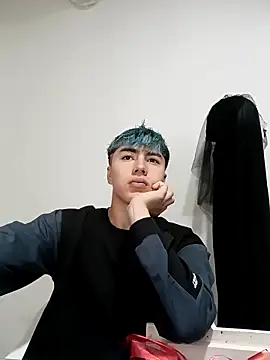 AlexanderCollman online show from October 10, 2025, 7:47 pm