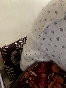 Alia-00 online show from February 11, 2026, 5:51 am