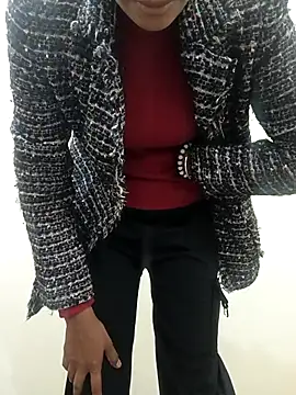 Alia-00 online show from December 14, 2025, 3:57 am