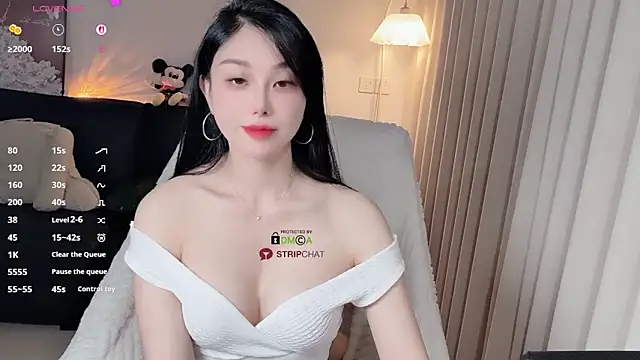 Xiatian520  online show from April 9, 2026, 2:12 pm