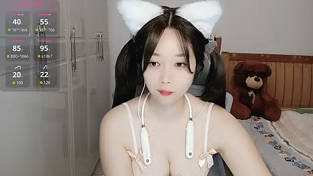 Xiaotantan-99 online show from October 18, 2025, 7:38 pm