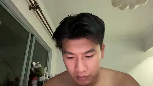 Snapshot of heywilliam chatting on November 8, 2025, 3:59 pm heywilliam online show from November 8, 2025, 3:59 pm