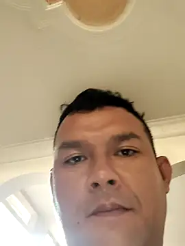 ZChacon123 online show from November 4, 2025, 12:09 pm