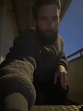 Michel huge online show from April 16, 2026, 4:46 am