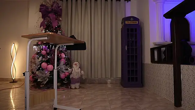 vaniaa95 online show from November 18, 2025, 1:10 am