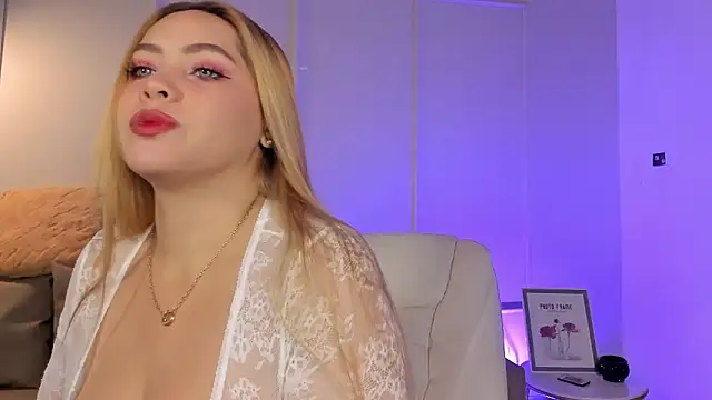 kissme cutie online show from February 21, 2026, 12:18 pm