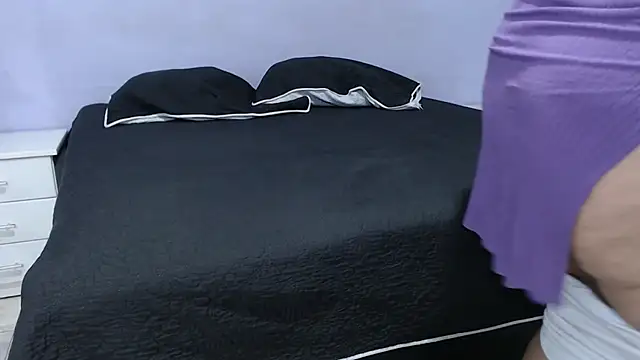 Snapshot of penelope_gucci1 chatting on November 18, 2025, 12:19 pm penelope gucci1 online show from November 18, 2025, 12:19 pm