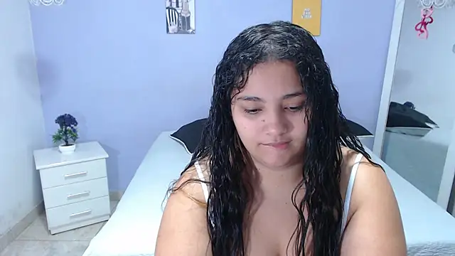 Snapshot of penelope_gucci1 chatting on October 16, 2025, 12:57 pm penelope gucci1 online show from October 16, 2025, 12:57 pm