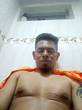 Snapshot of MI_GERALD chatting on September 17, 2025, 4:03 am MI GERALD online show from September 17, 2025, 4:03 am