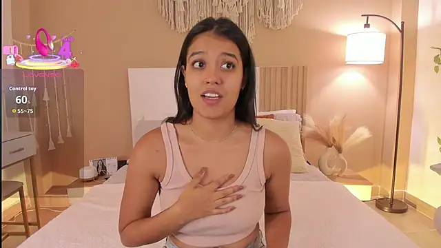 Snapshot of Camila_Bustamante chatting on February 3, 2026, 3:06 pm Camila Bustamante online show from February 3, 2026, 3:06 pm