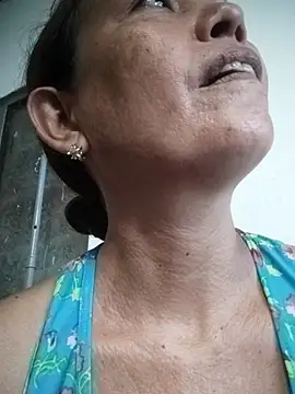 marinita13 online show from November 4, 2025, 12:36 am