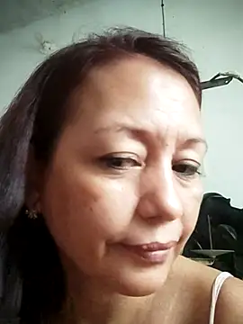 marinita13 online show from September 18, 2025, 2:09 pm